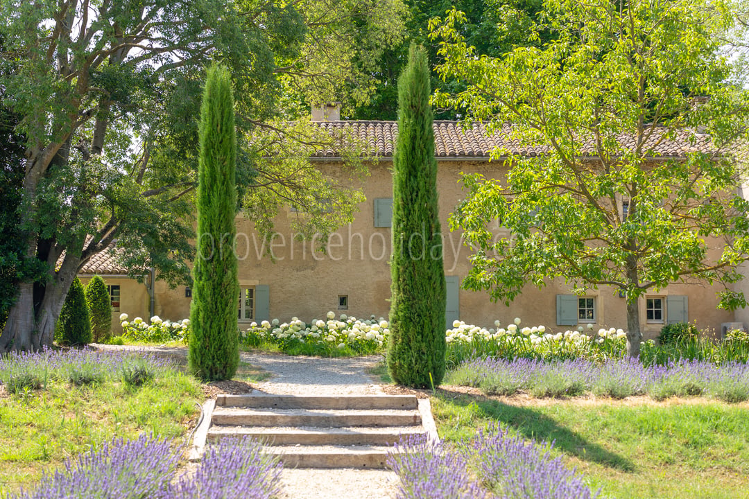 43 - Mas des Chênes Verts: Villa: Exterior