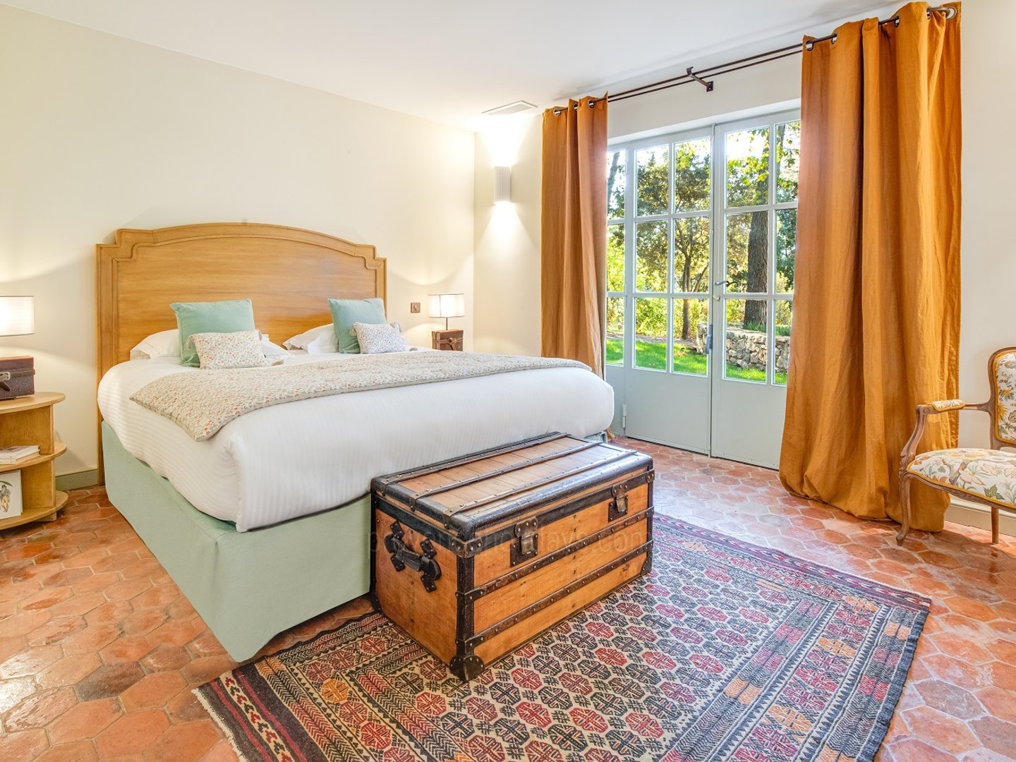 15 - Villa La Vigne: Villa: Bedroom