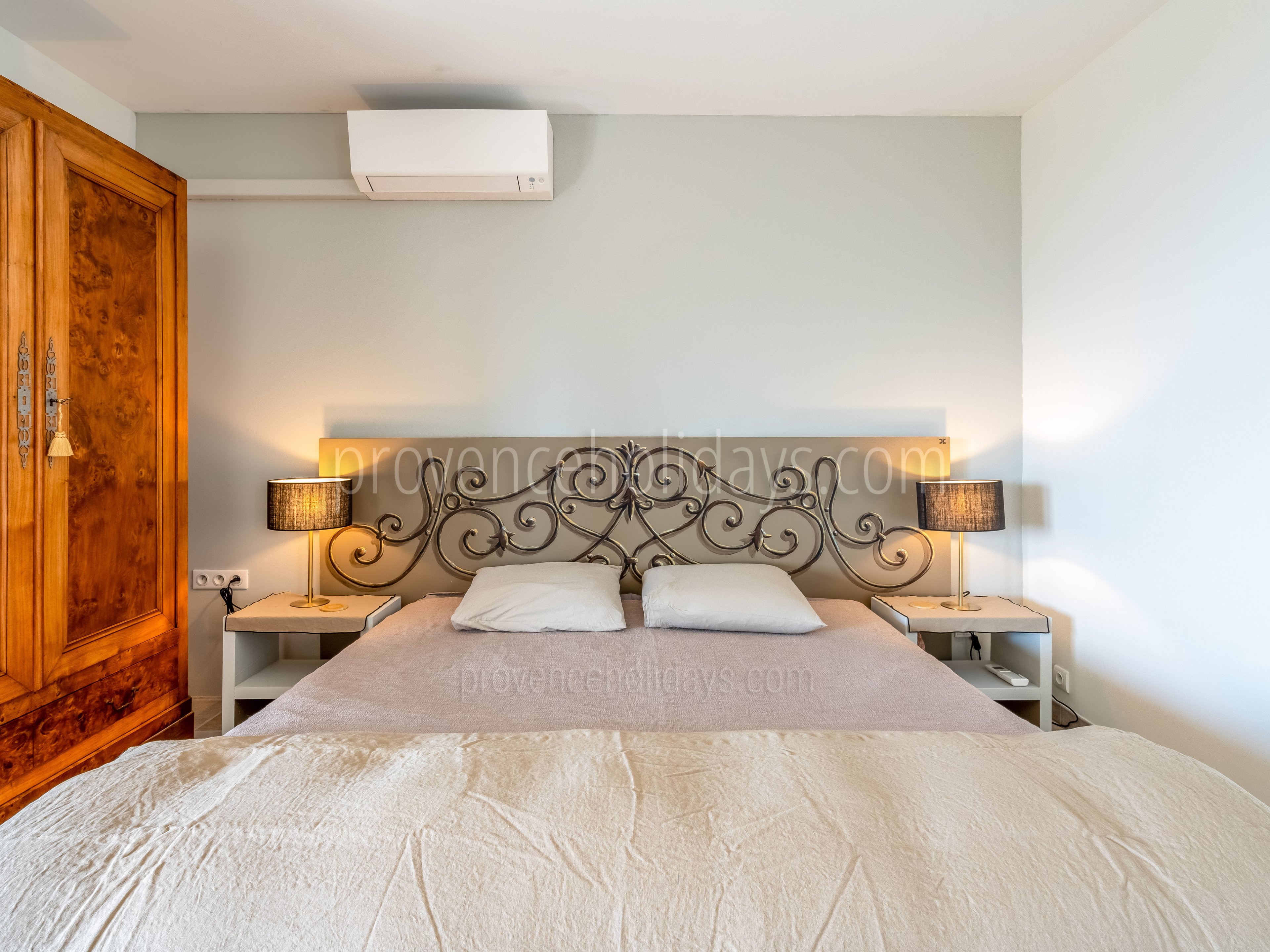 3 - Villa Saturnin: Villa: Bedroom