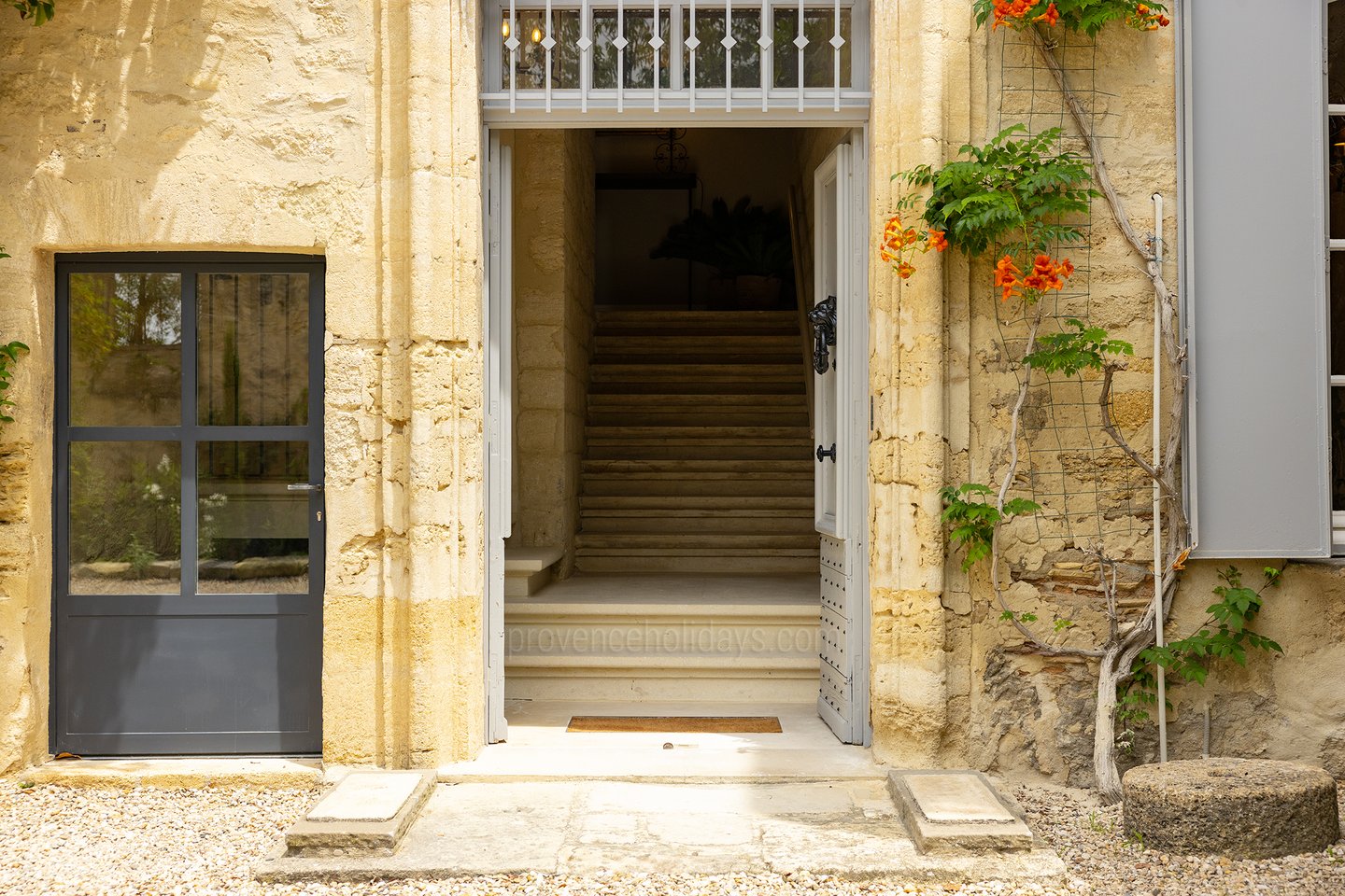 16 - La Bâtisse d\'Uzès: Villa: Exterior