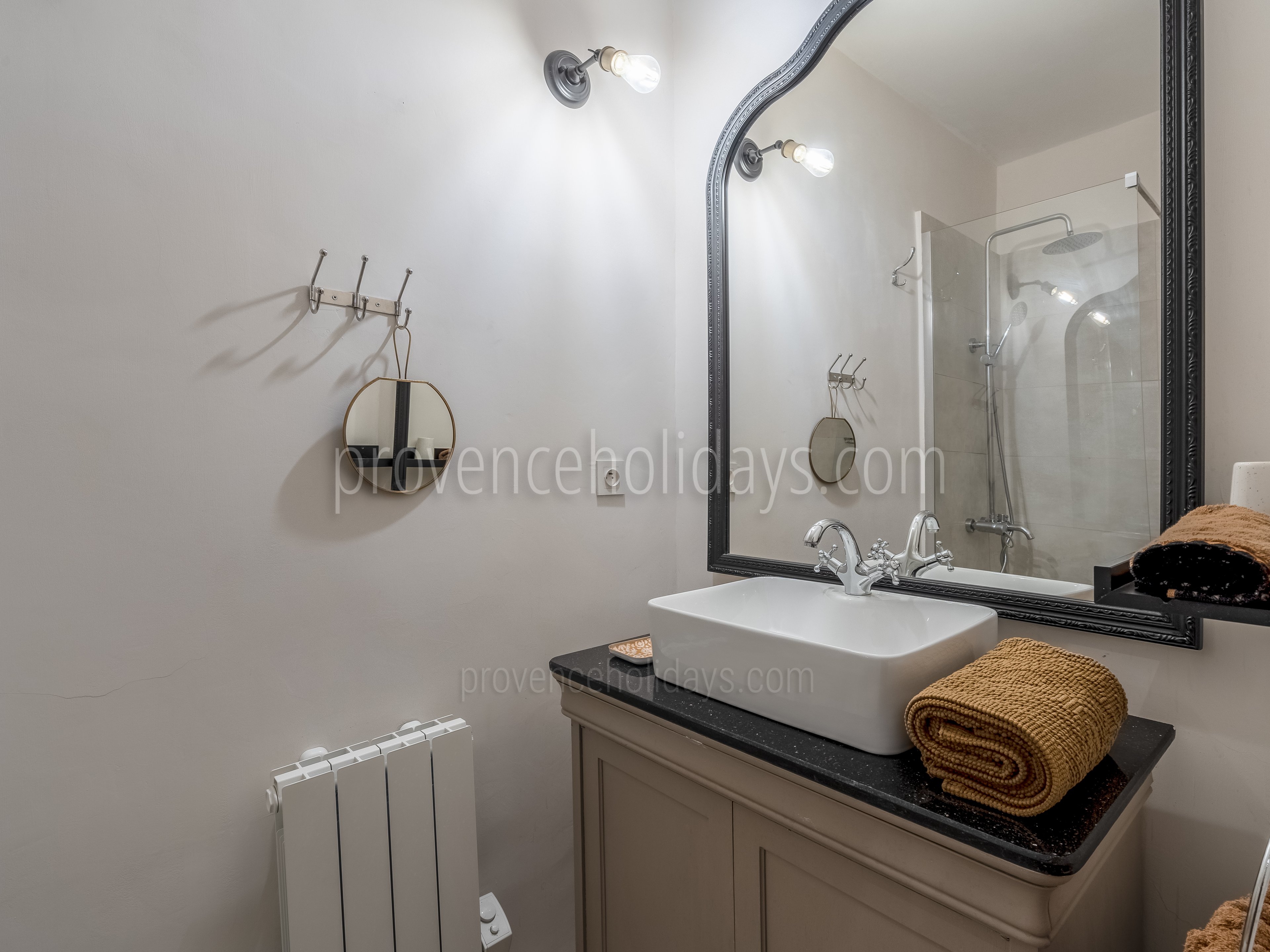 45 - Le Mas des Figues: Villa: Bathroom