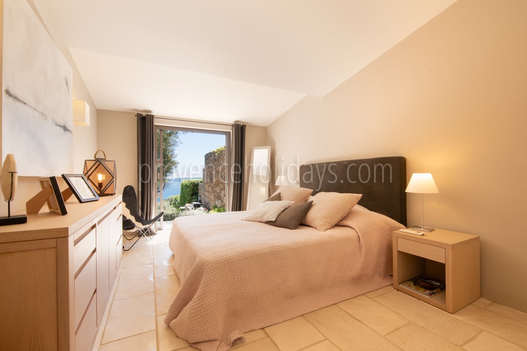 11 - Villa Infinite: Villa: Bedroom