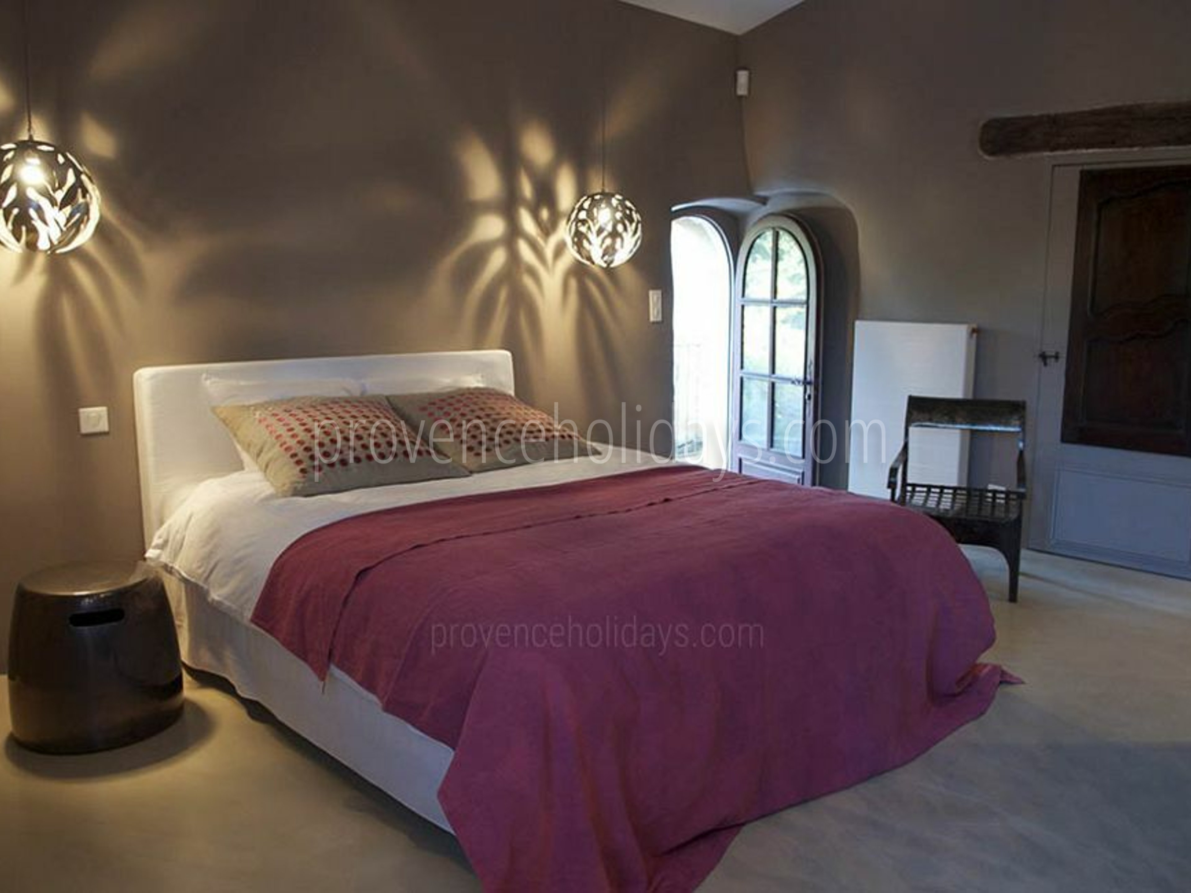 15 - Le Mas aux Gargouilles: Villa: Bedroom