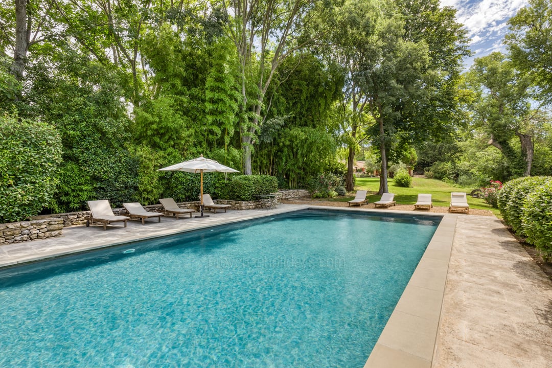 Mas avec piscine chauffée à Gordes, Luberon