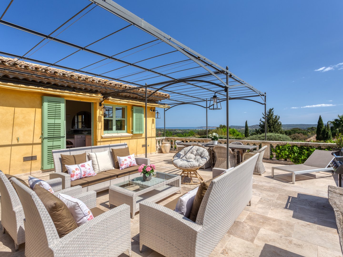 3 - Bastide Eternelle: Villa: Exterior
