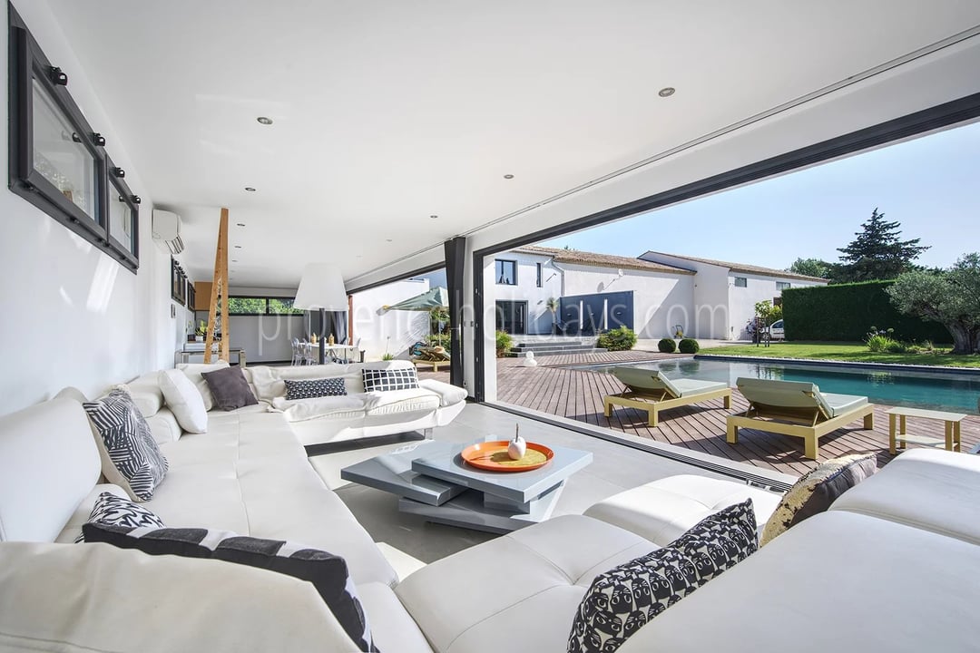 28 - House with pool house in Eyguières: Villa: Interior