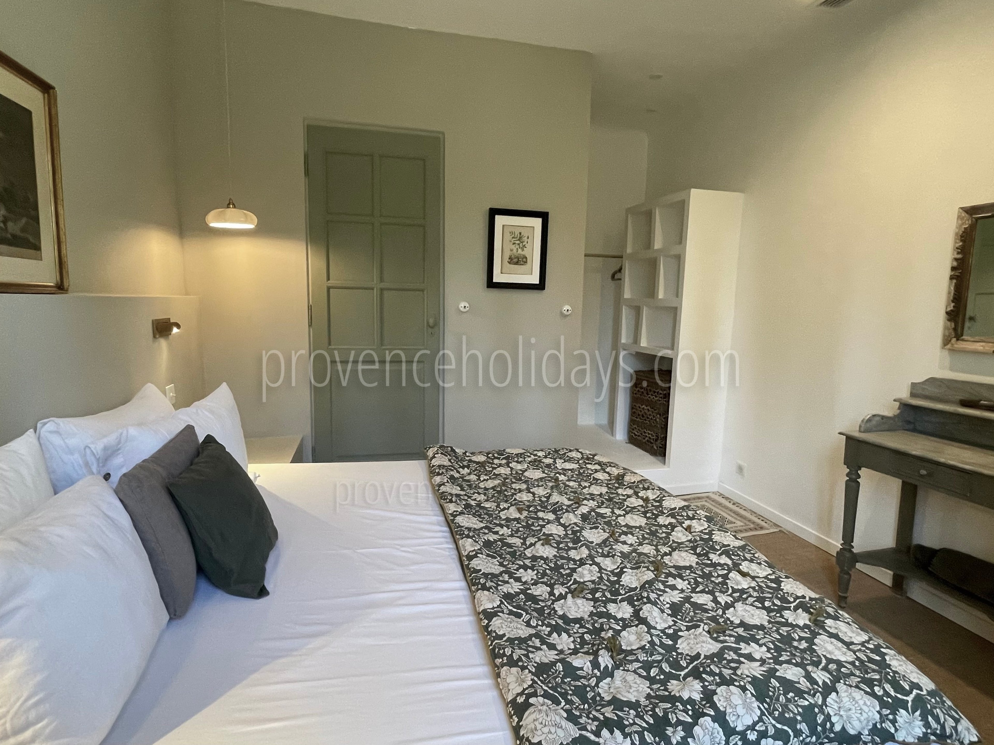 33 - Le Mas des Figues: Villa: Bedroom