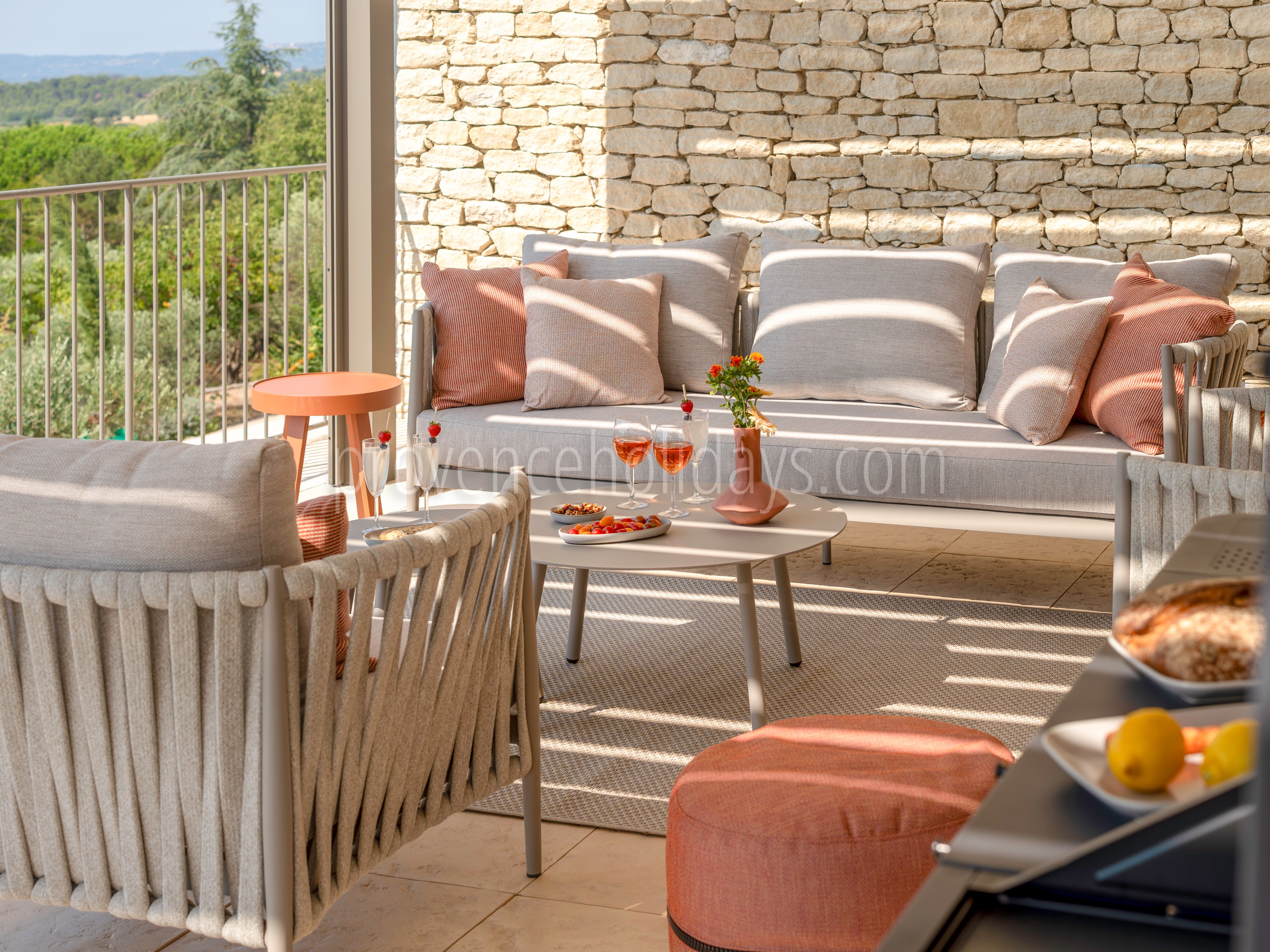 20 - Villa Clair de Luberon: Villa: Exterior