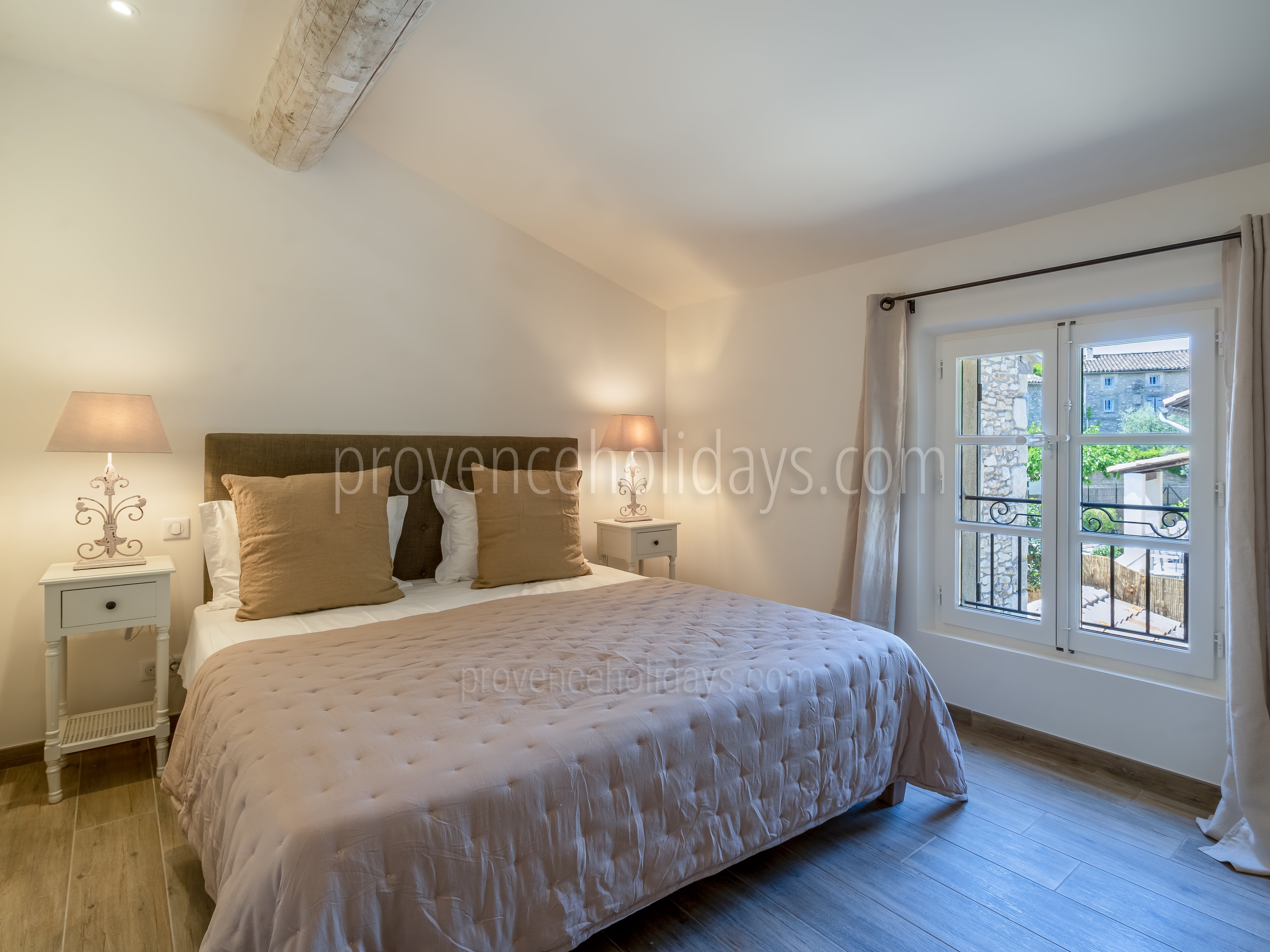 4 - Maison des Amandes: Villa: Bedroom