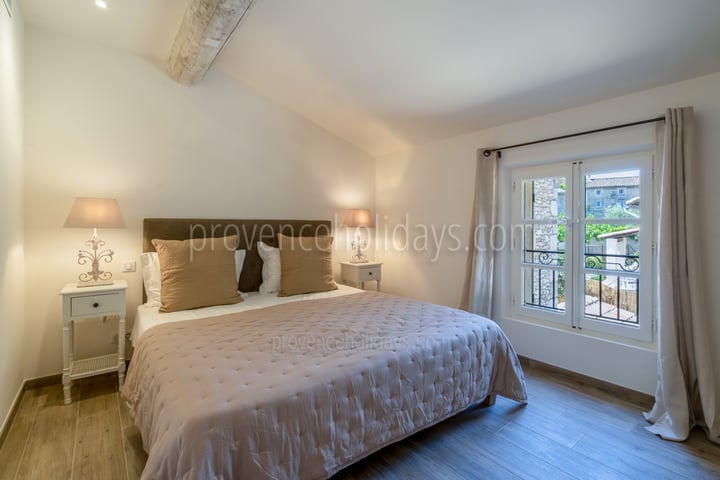 4 - Maison des Amandes: Villa: Bedroom