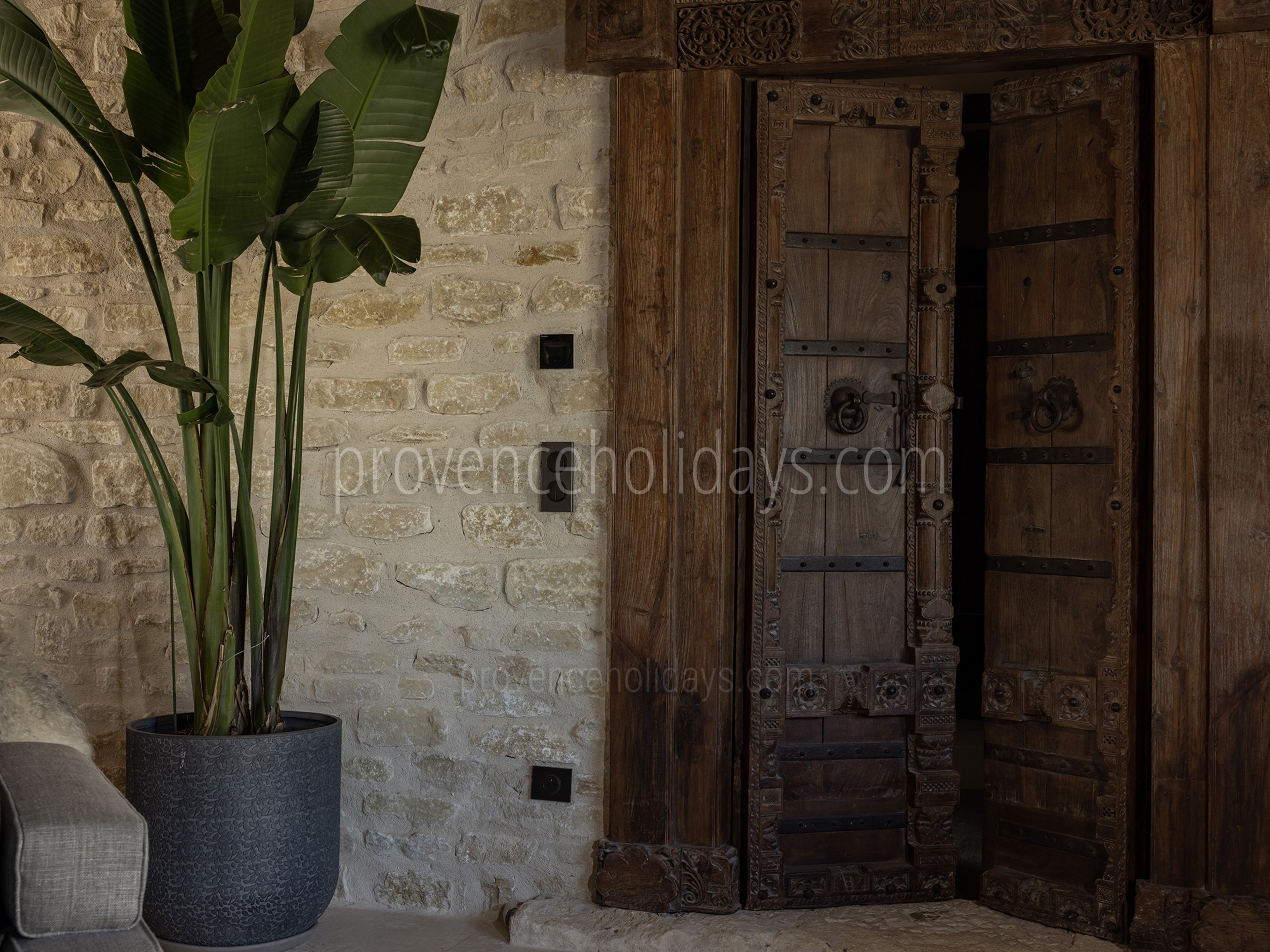 45 - Mas des Collines: Villa: Exterior