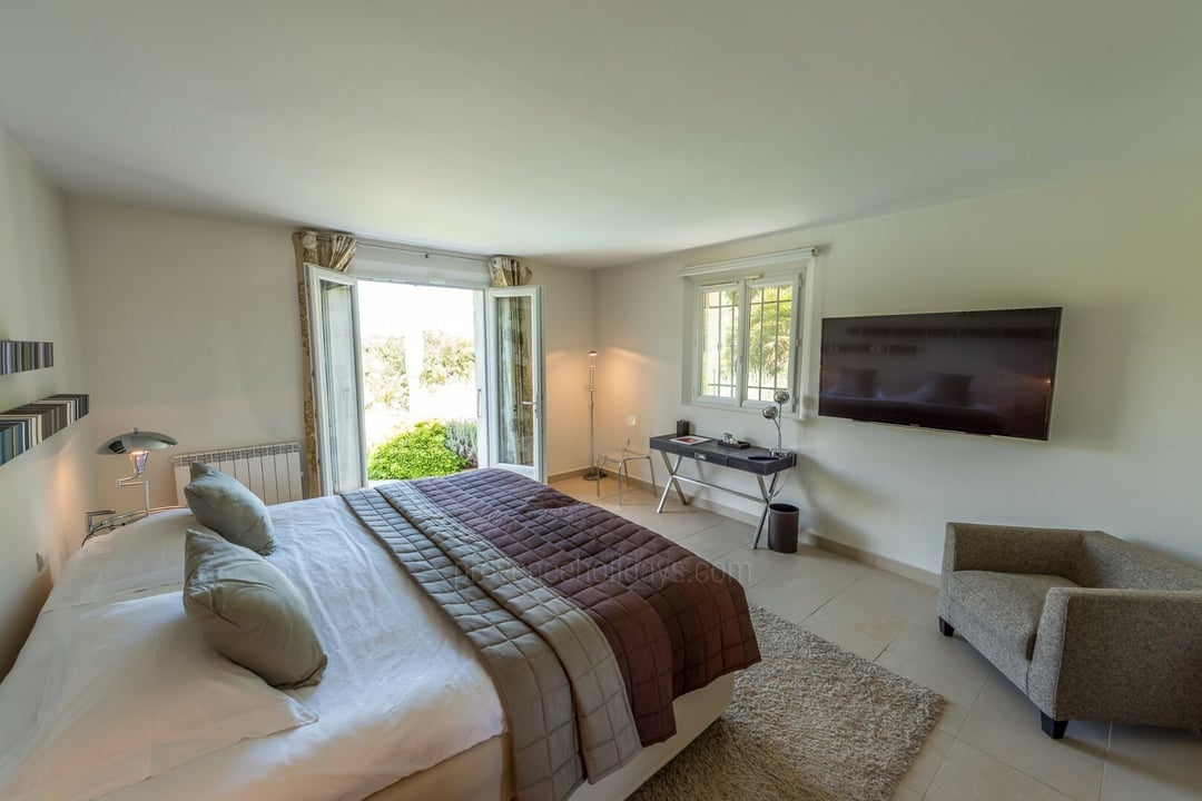 Air-conditioned villa in a private estate in Grimaud - Bedrooms