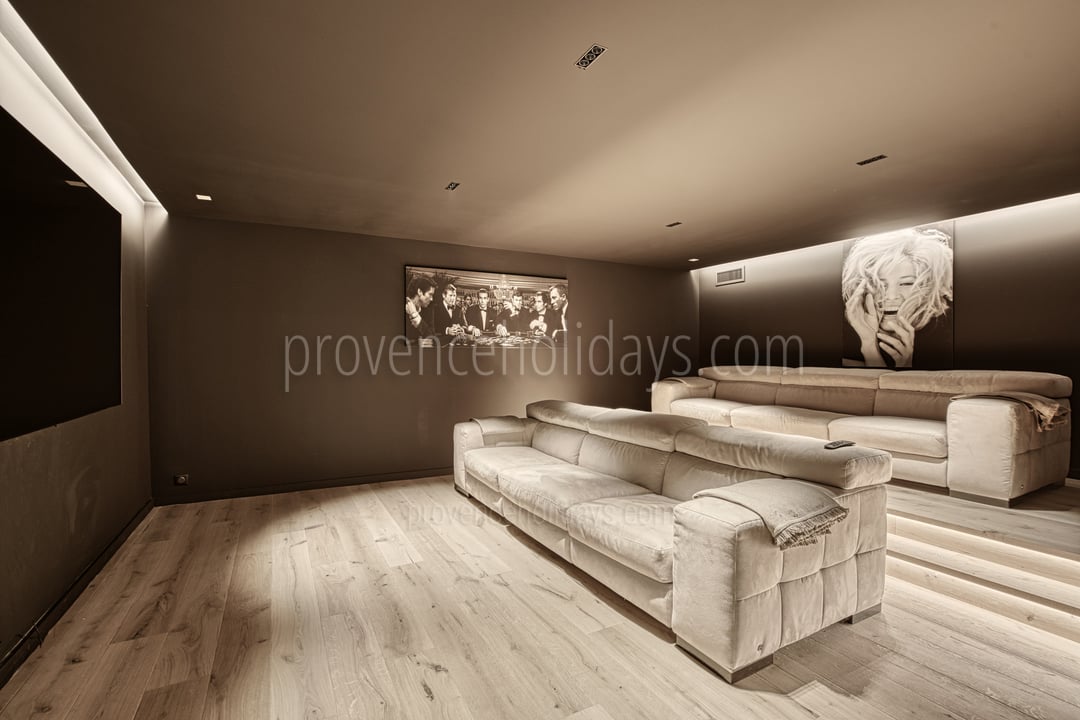19 - Villa Neptune: Villa: Interior