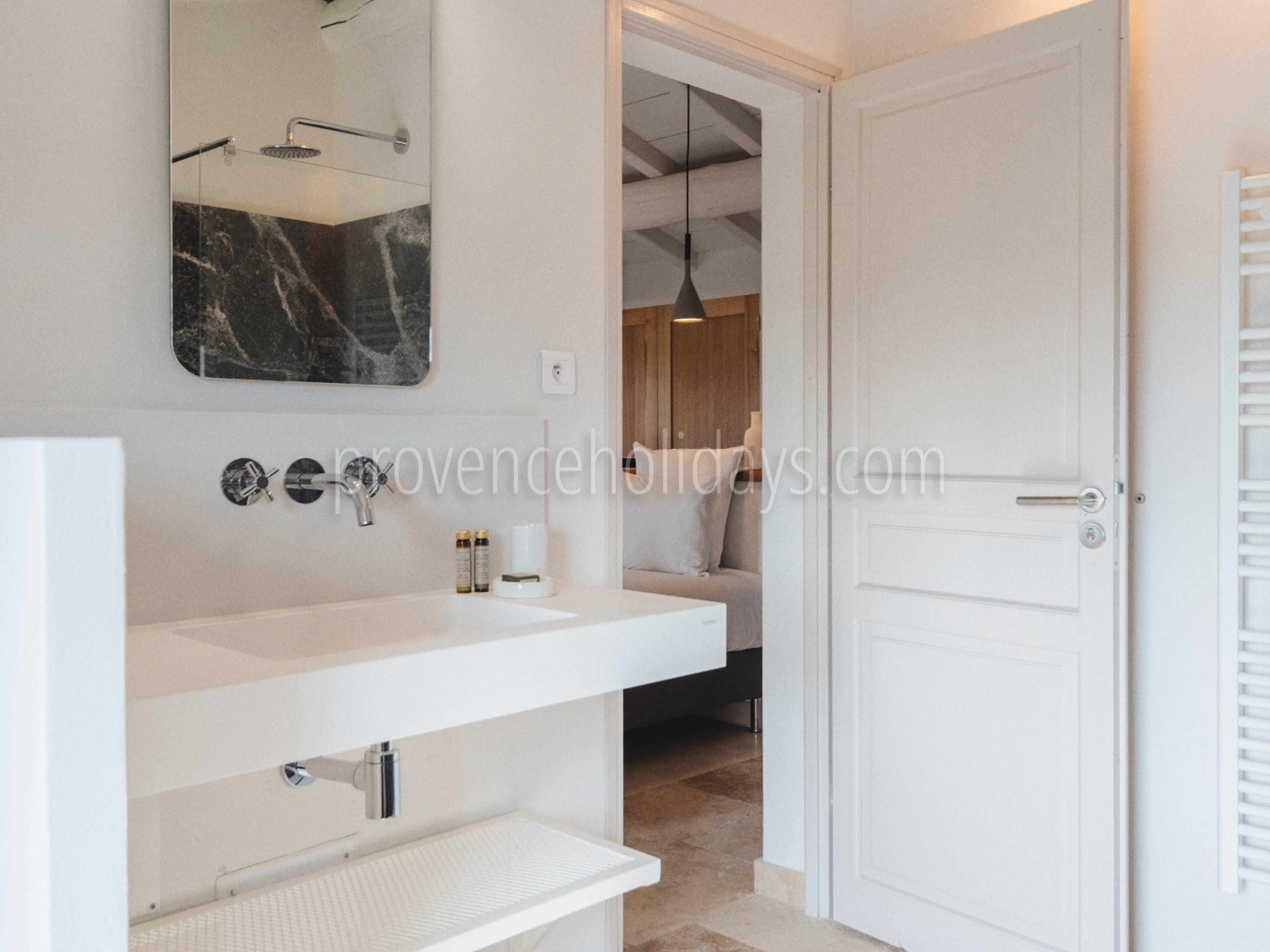 67 - Mas Calisson: Villa: Bathroom