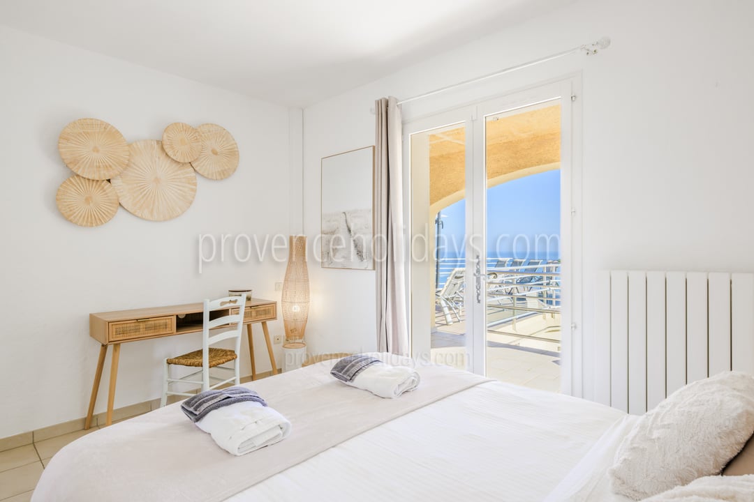 50 - Villa Solaire: Villa: Bedroom