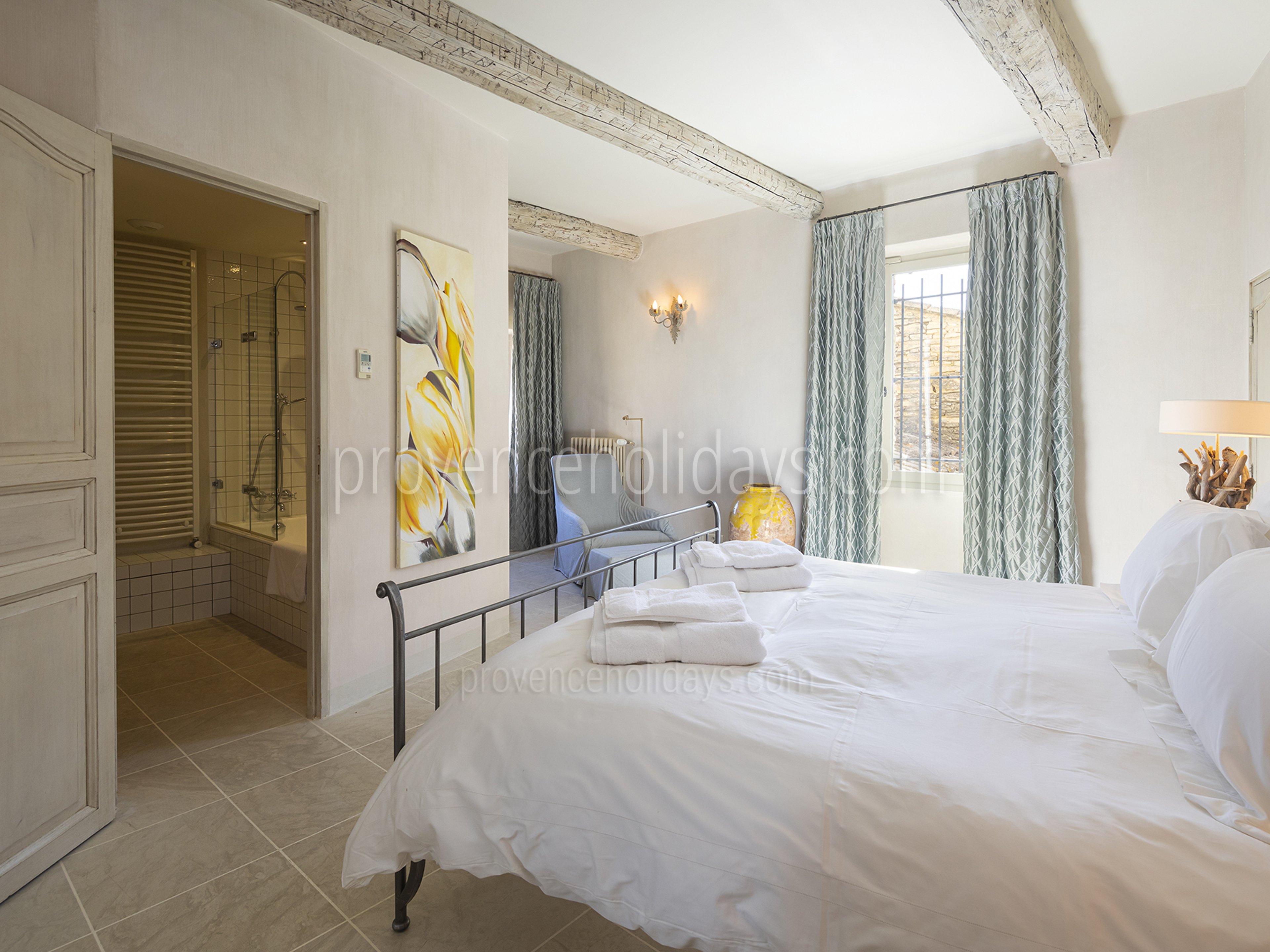 25 - Mas Cabrières-d\'Avignon: Villa: Bedroom