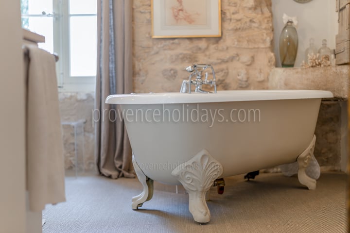 38 - L\'Écrin de Lagnes: Villa: Bathroom