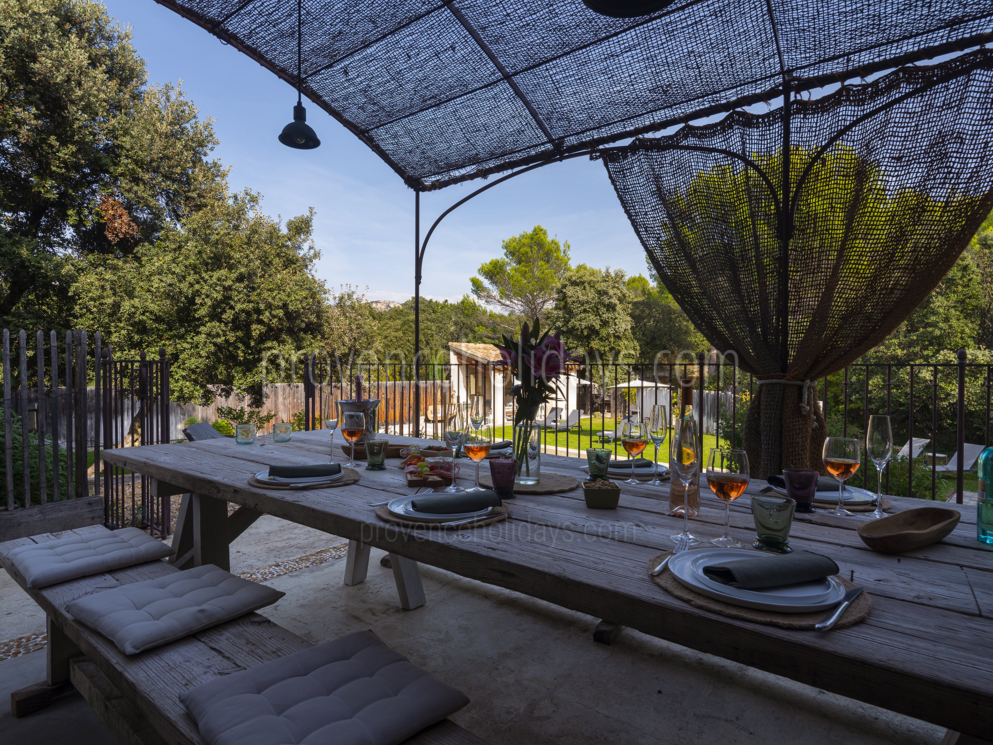 11 - Bergerie de Beaumes: Villa: Exterior