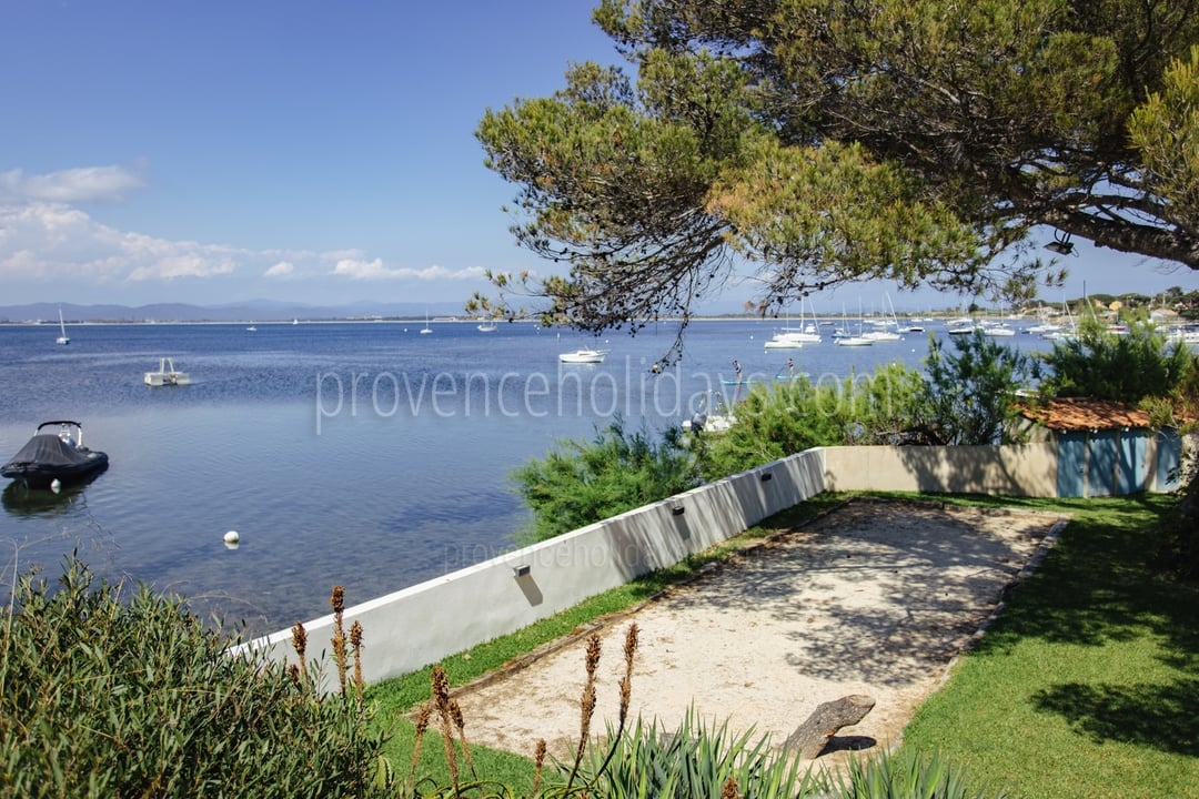 12 - Villa Giens: Villa: Exterior