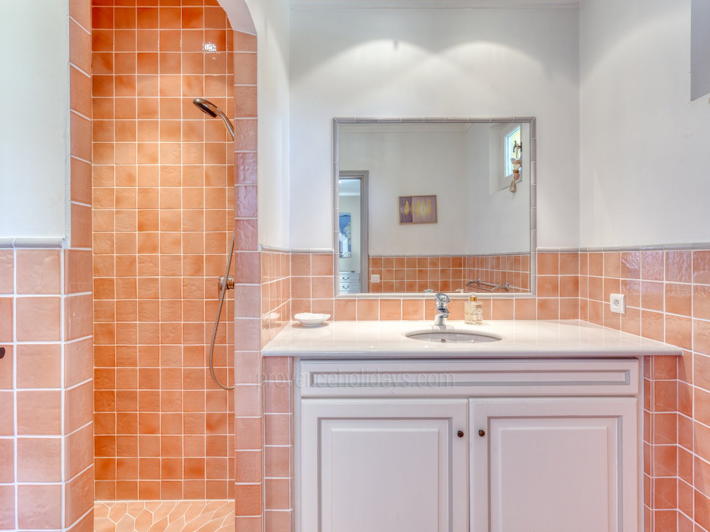 19 - Bastide Eternelle: Villa: Bathroom