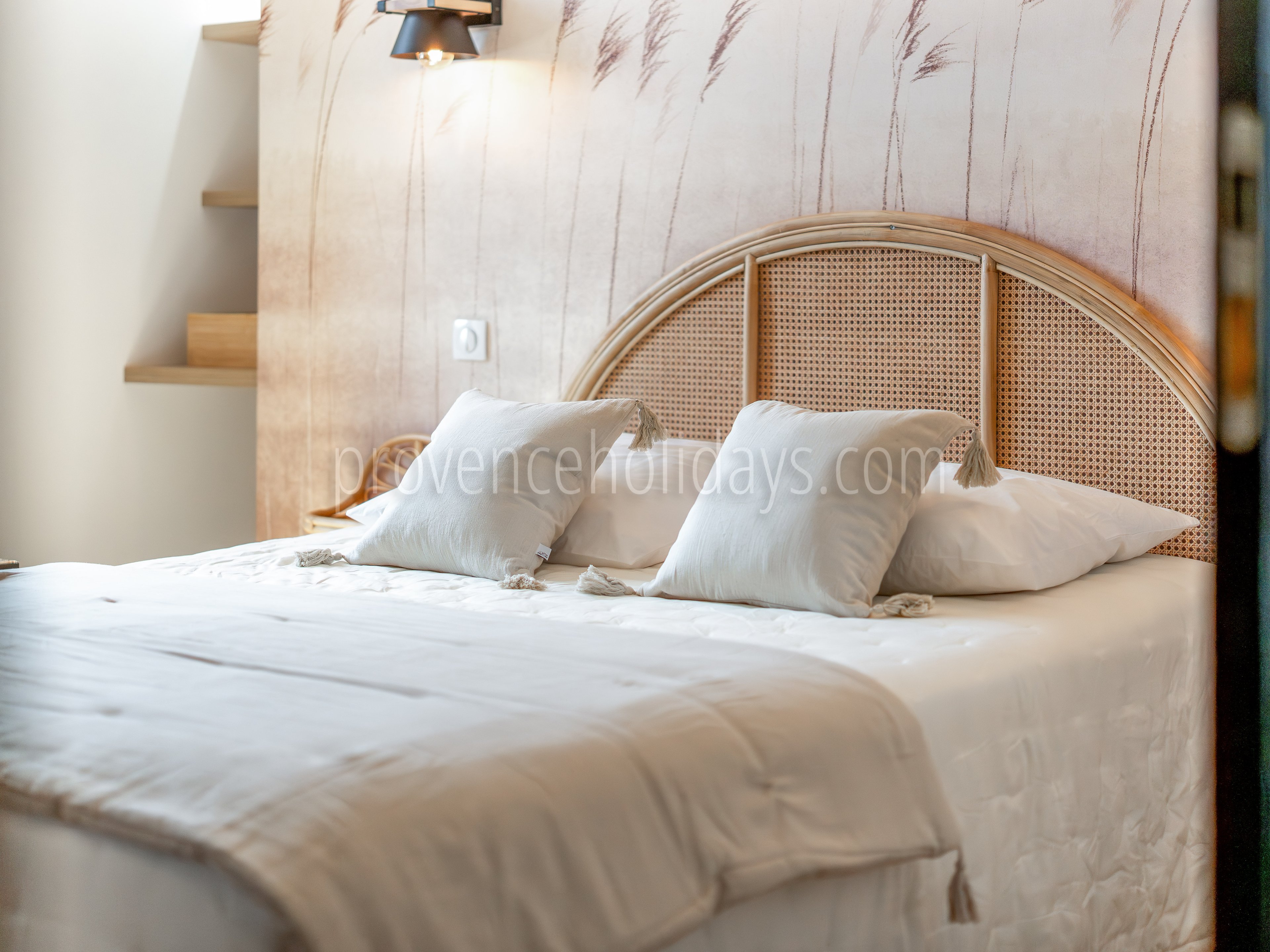 40 - Bastide Leontin: Villa: Bedroom