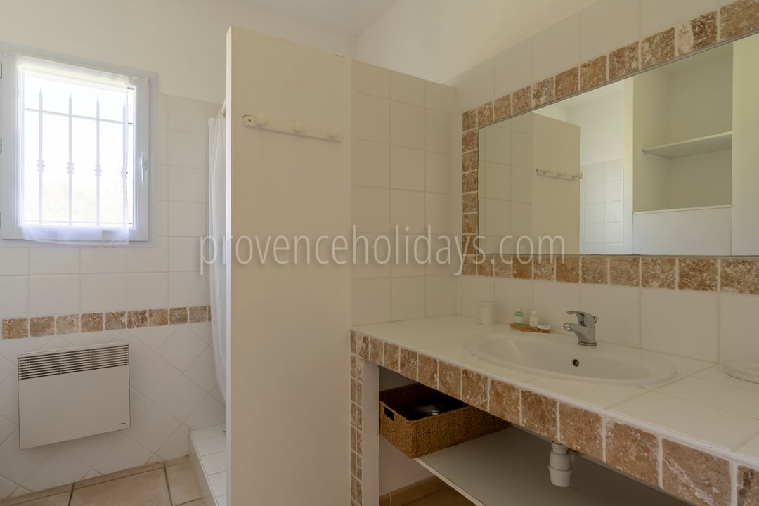 26 - Chez Alare: Villa: Bathroom