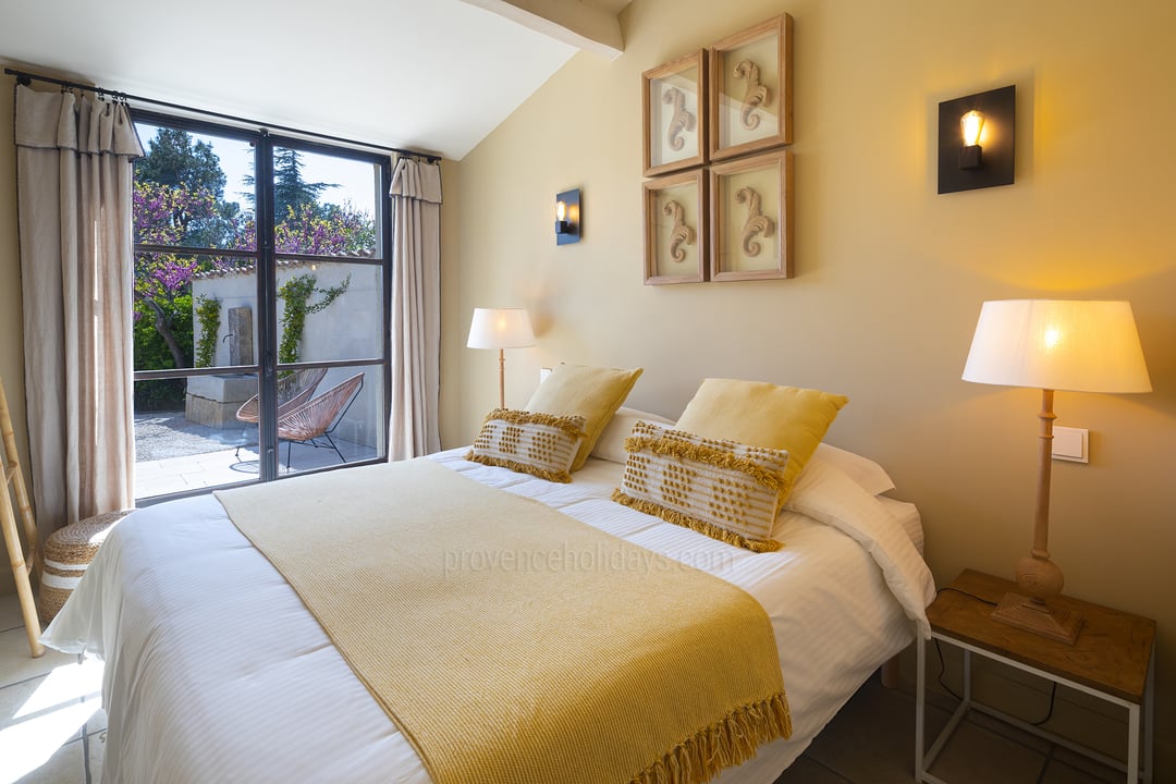 7 - Mas de Provence: Villa: Interior