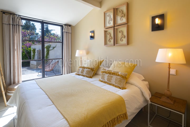 8 - Mas de Provence: Villa: Interior
