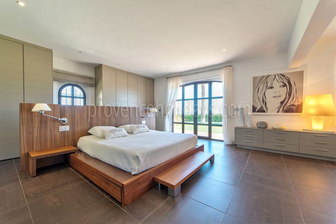 5 - Villa Elina: Villa: Bedroom
