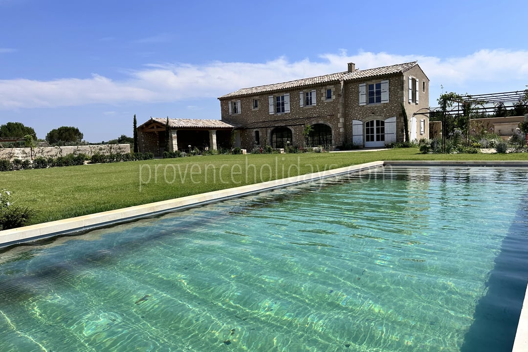 26 - Provençal mas in Eygalières: Villa: Pool