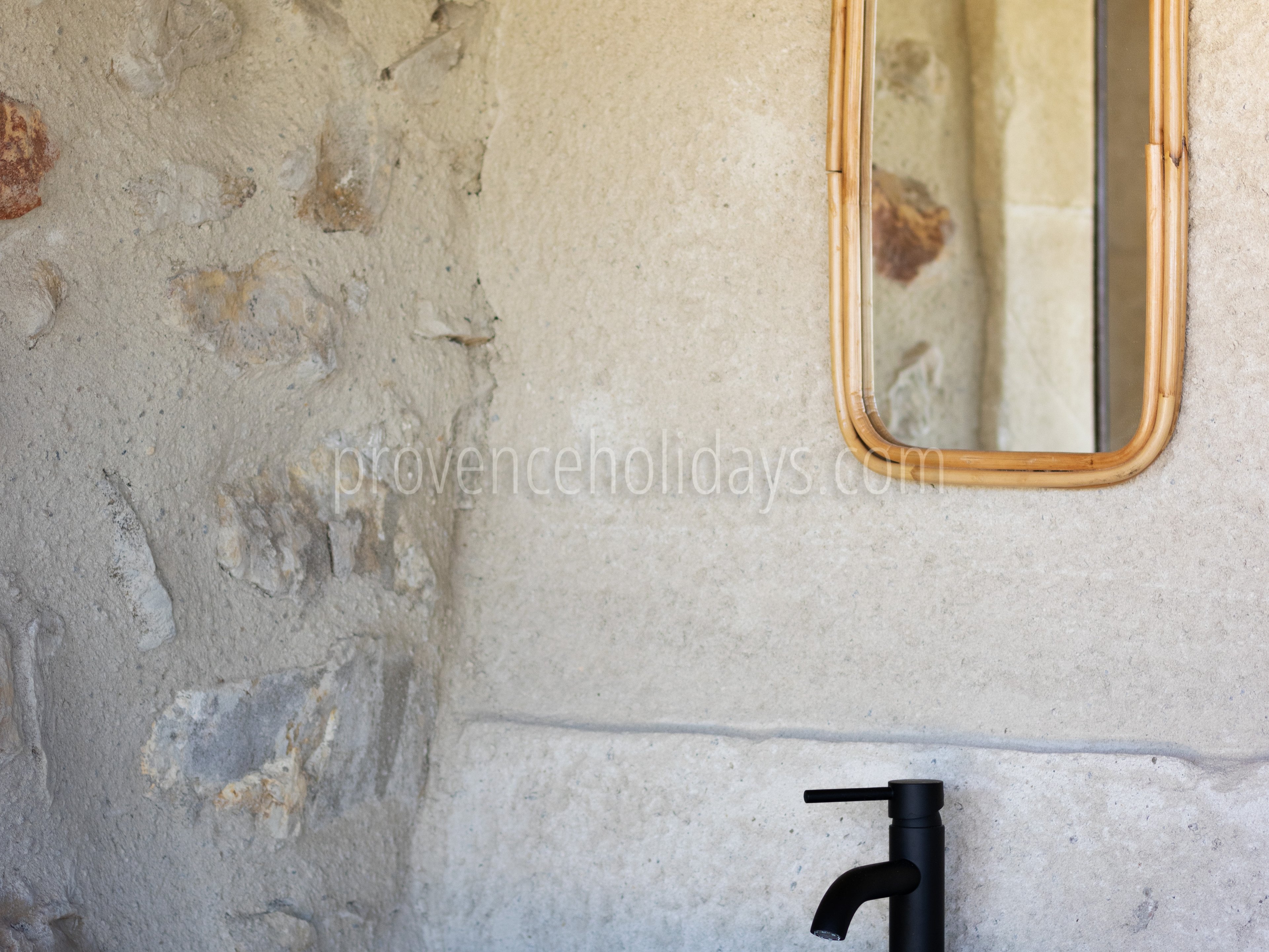 82 - Mas des Pommiers: Villa: Bathroom