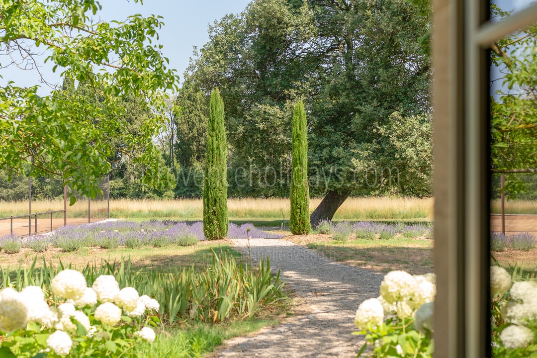 20 - Mas des Chênes Verts: Villa: Exterior
