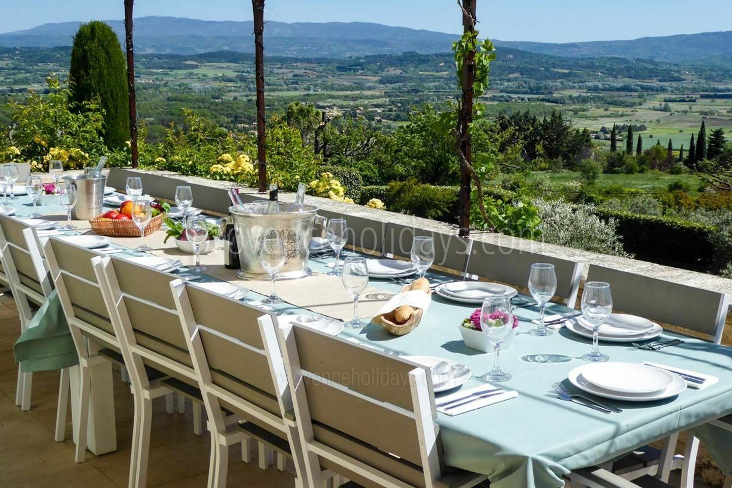 2 - Le Mas de Gordes: Villa: Exterior