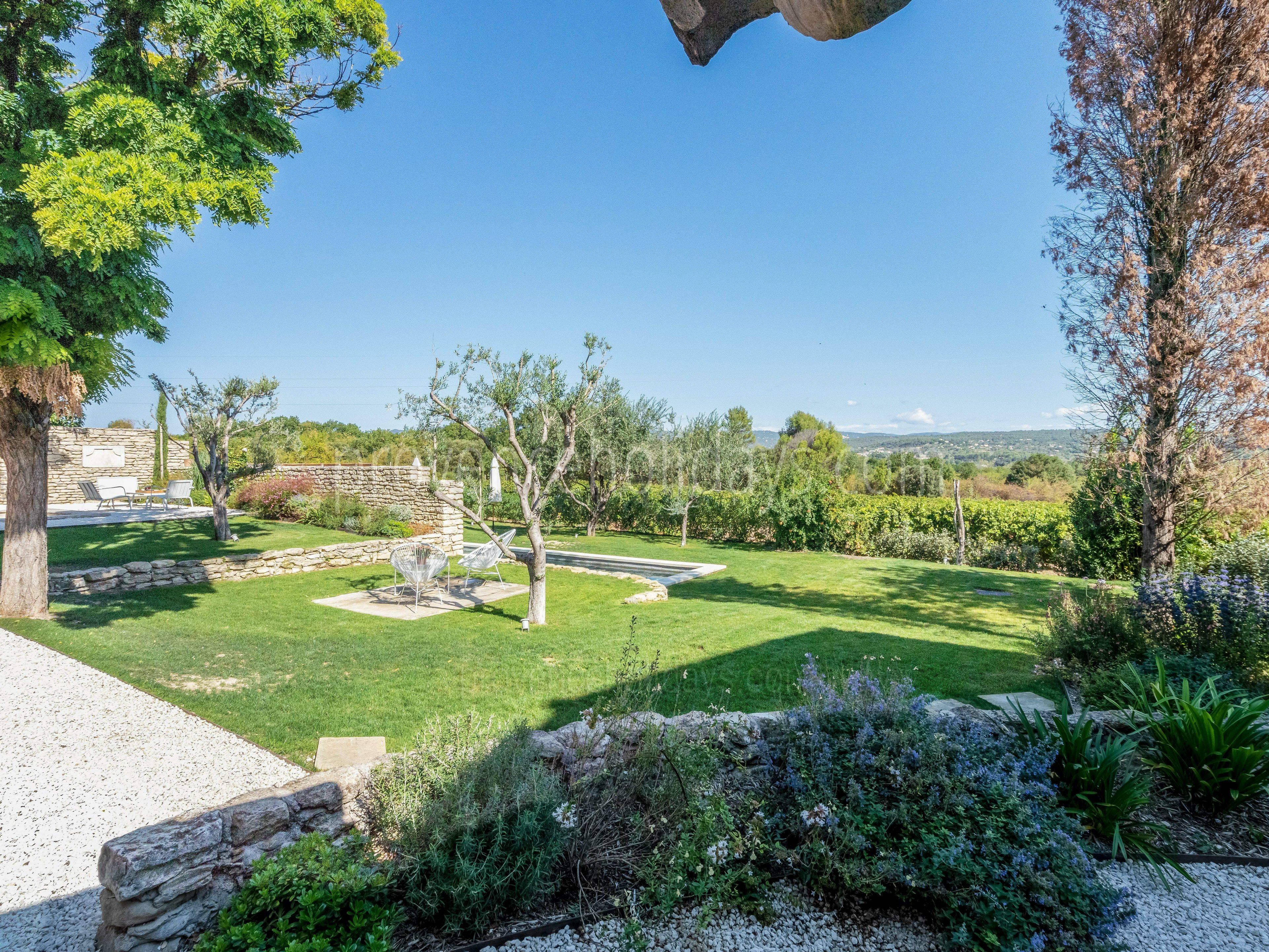 4 - Le Mas des Vignes: Villa: Exterior