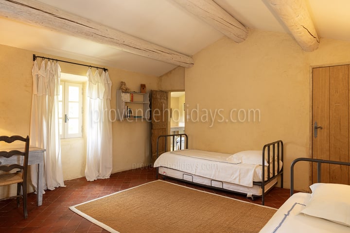 23 - Mas de Marguerite: Villa: Bedroom