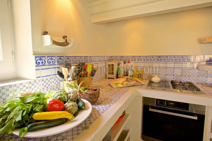 22 - Mas des Lavandes: Villa: Interior