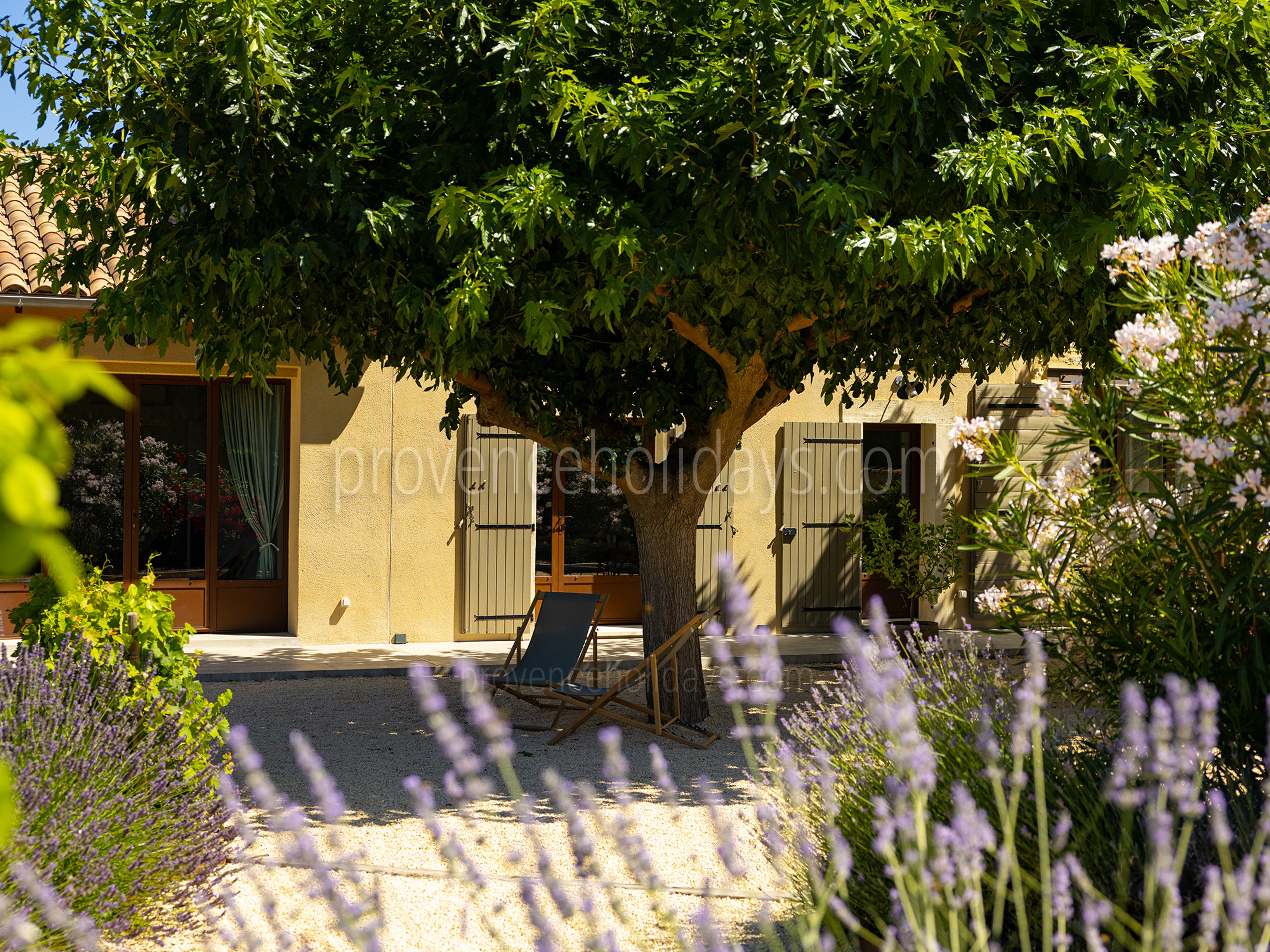 47 - Mas des deux Mûriers: Villa: Exterior