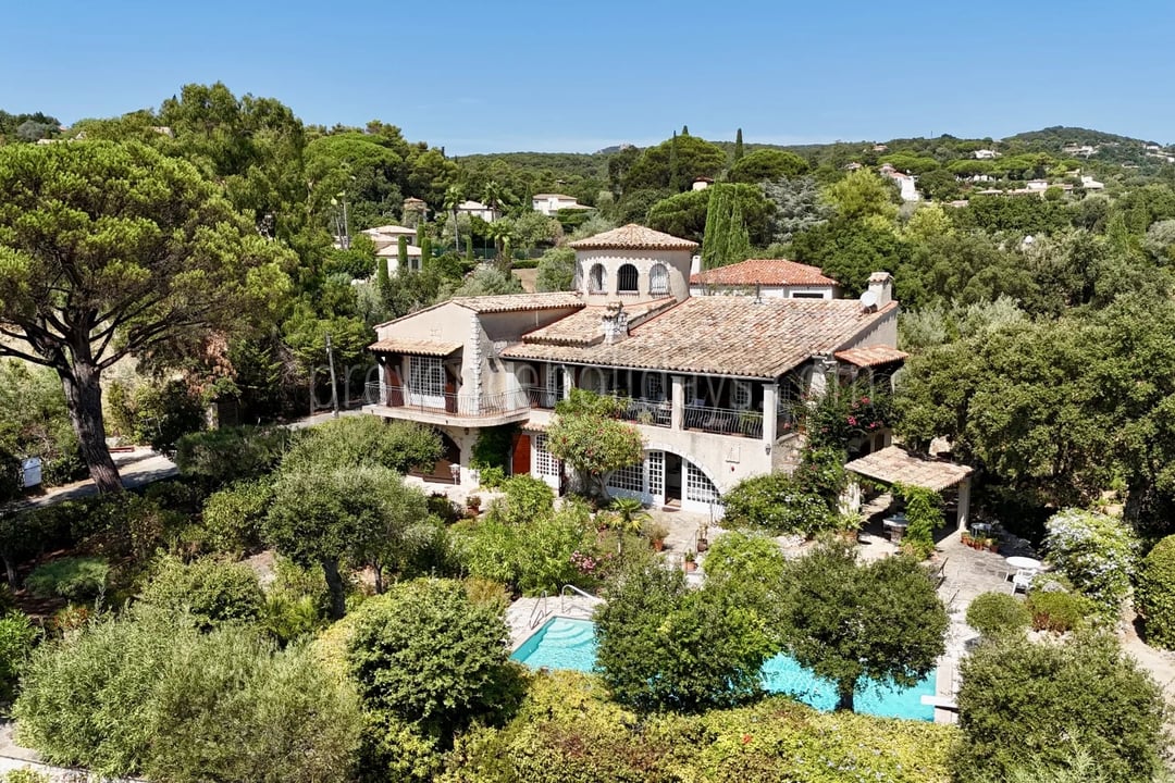 7 - Bastide de caractère à Grimaud: Villa: Exterior