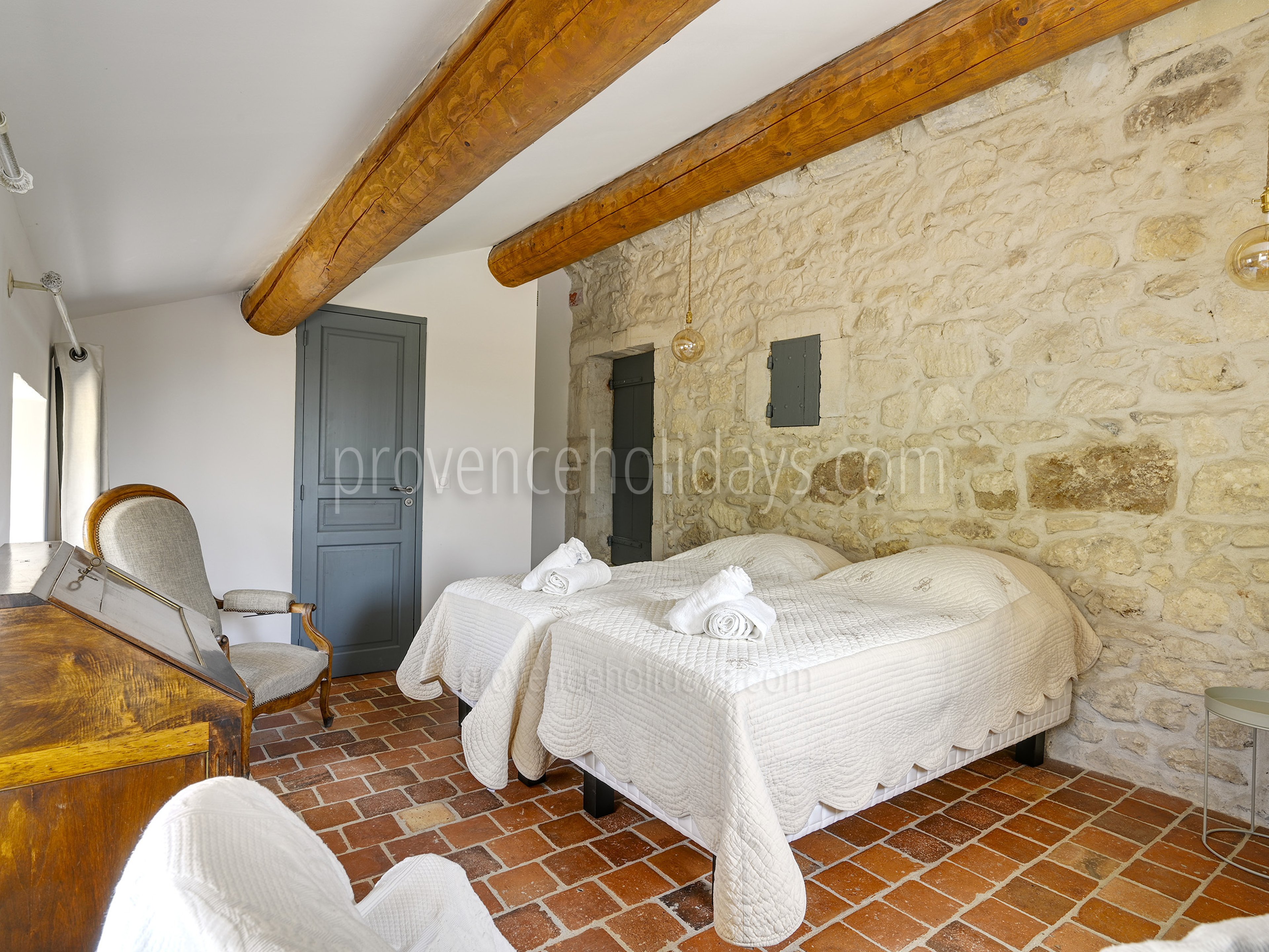 23 - Mas Alpilles: Villa: Bedroom