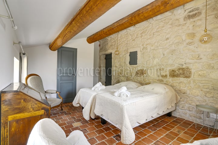 23 - Mas Alpilles: Villa: Bedroom