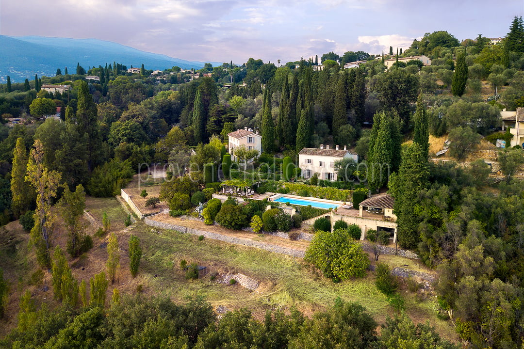 3 - Domaine Alta Vista: Villa: Exterior