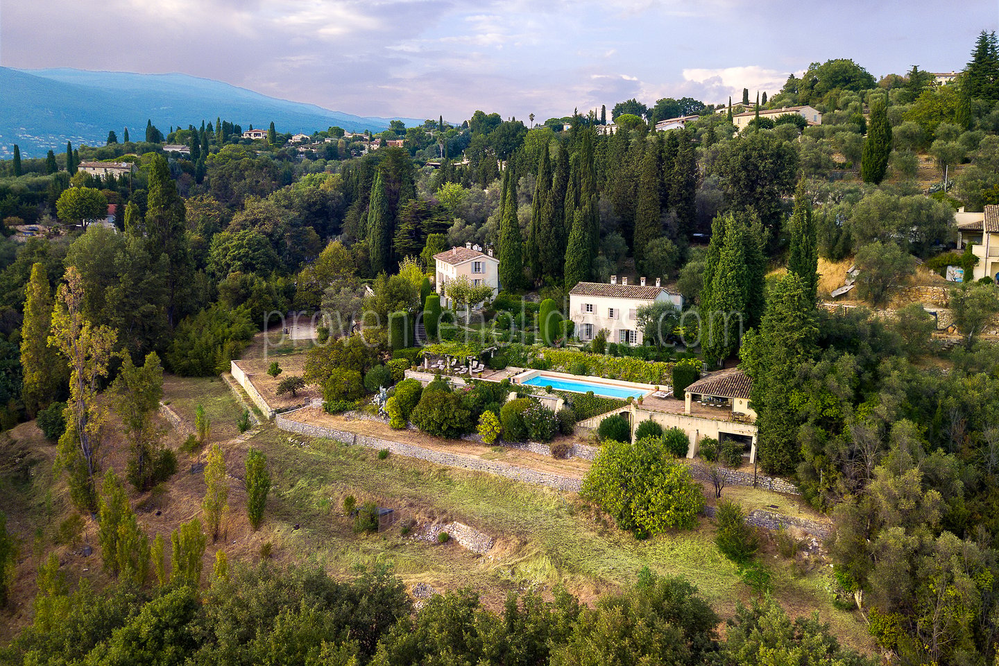 3 - Domaine Alta Vista: Villa: Exterior