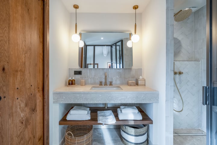 28 - Mas du Verger: Villa: Bathroom