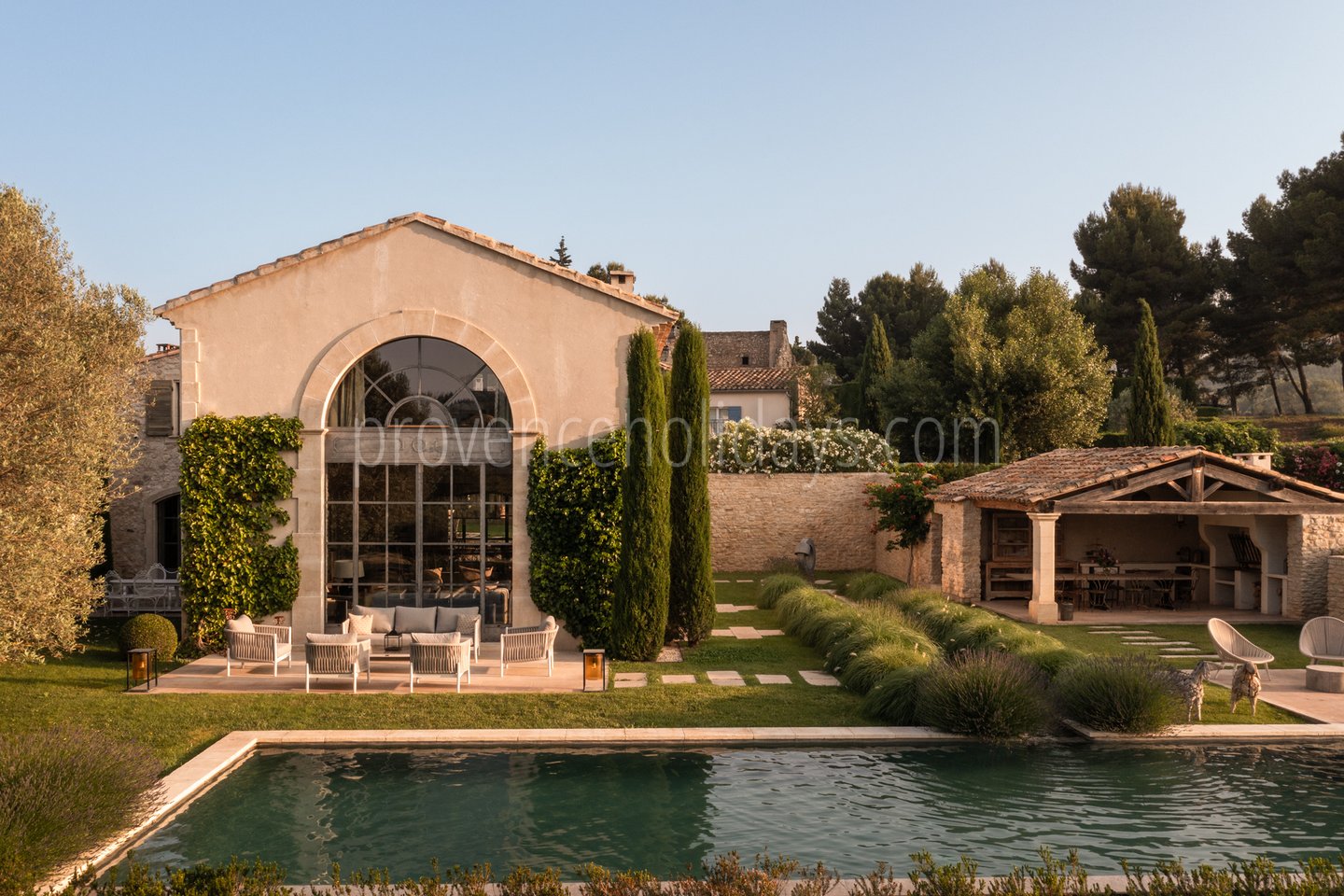 39 - La Bastide de Maussane: Villa: Pool