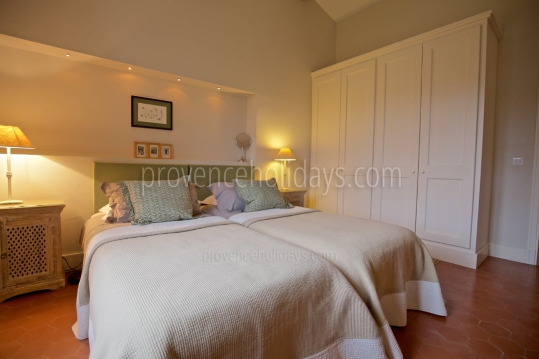 22 - Mas Tranquil: Villa: Bedroom