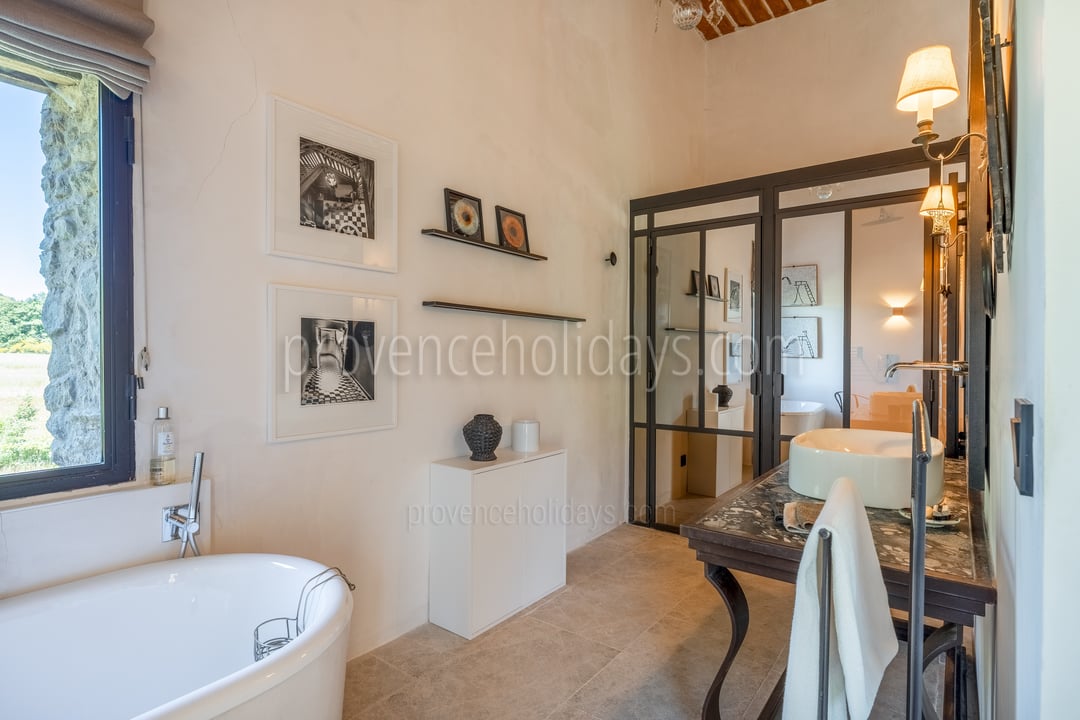 35 - La Chapelle Saint-Pons: Villa: Bathroom 2