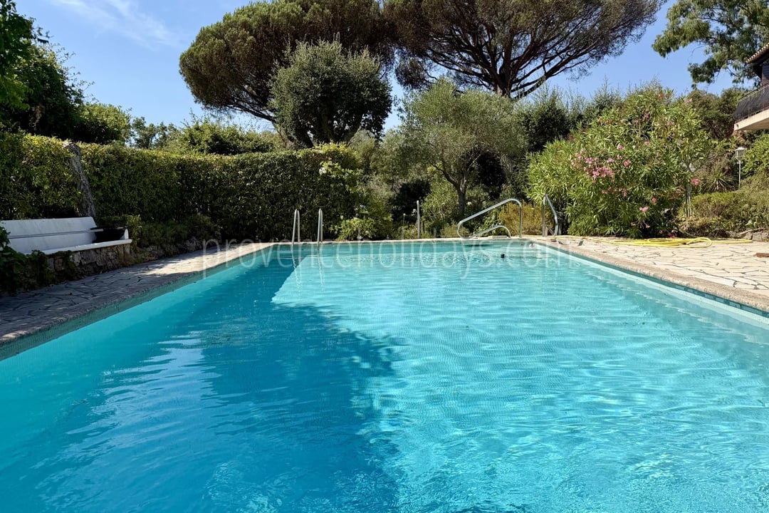 11 - Bastide de caractère à Grimaud: Villa: Pool