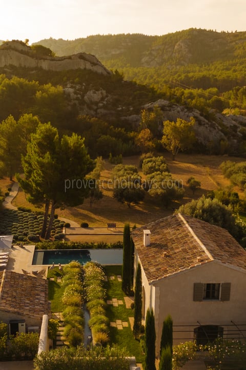 3 - La Bastide de Maussane: Villa: Pool