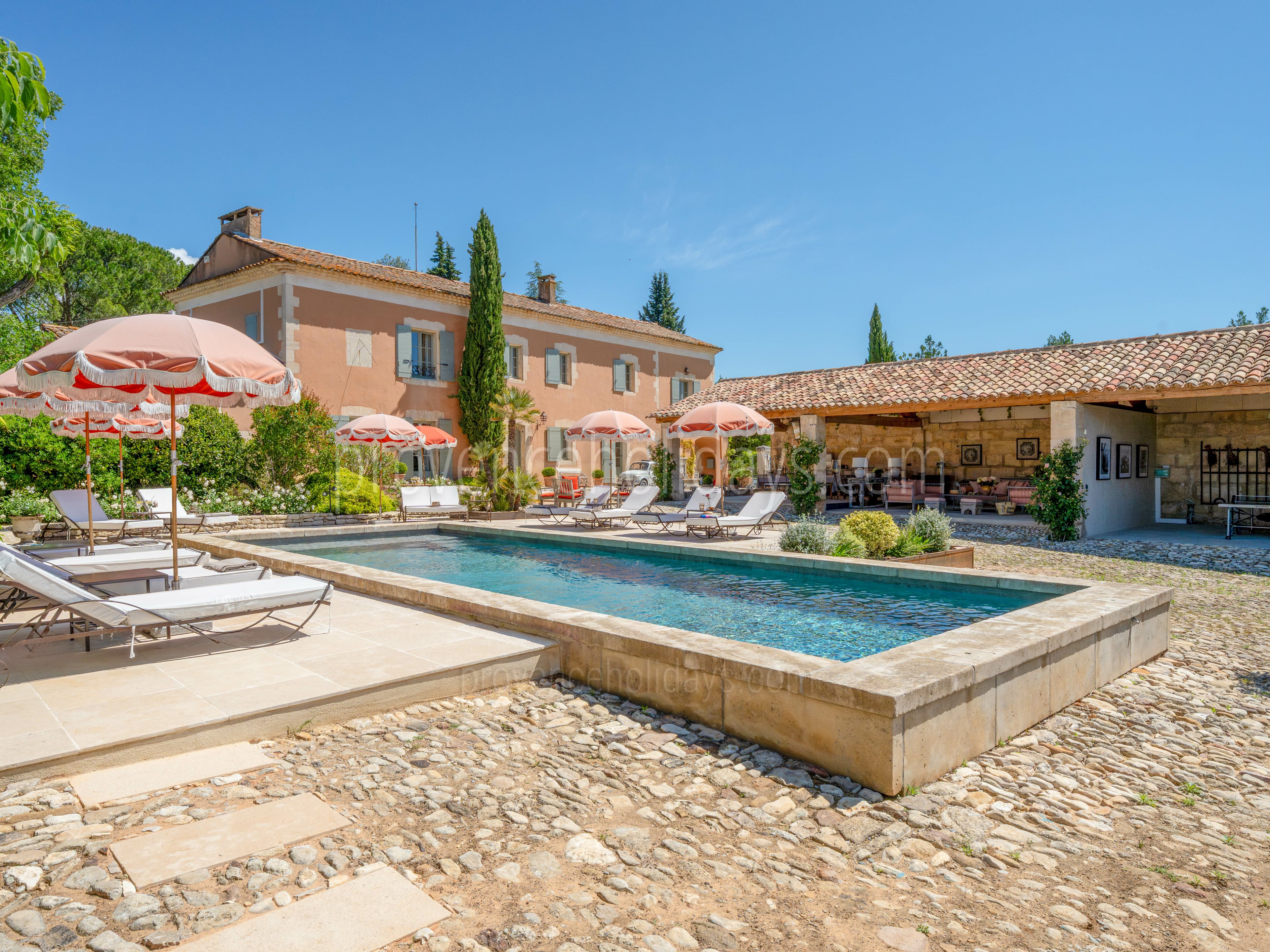 25 - La Bastide Incarnat: Villa: Exterior