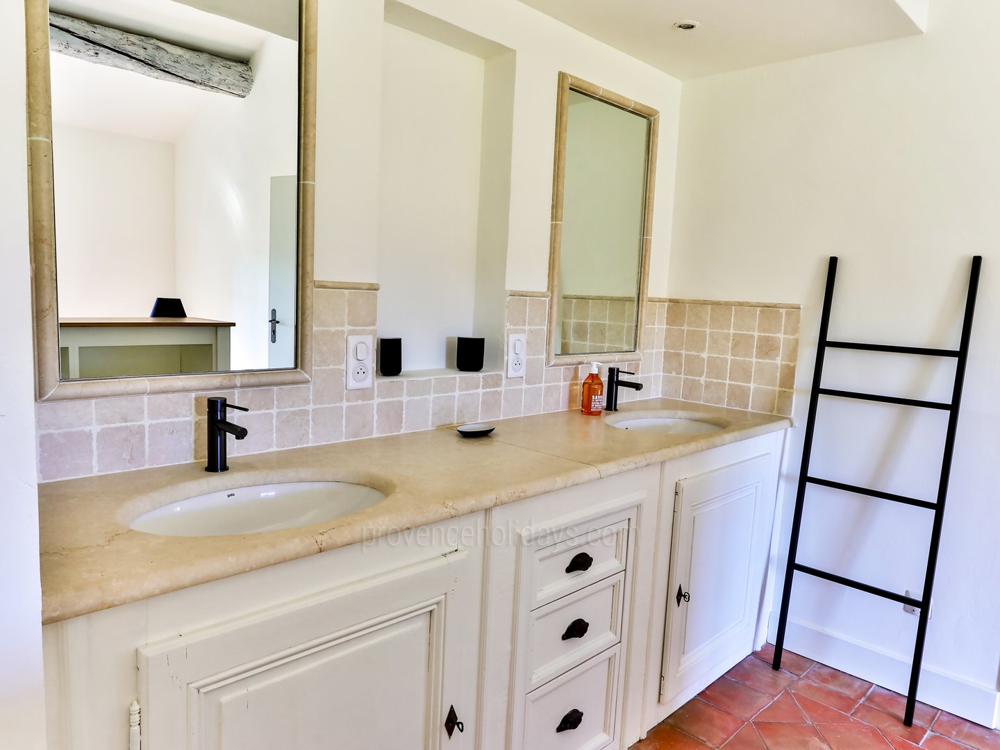 43 - Mas Marius: Villa: Bathroom